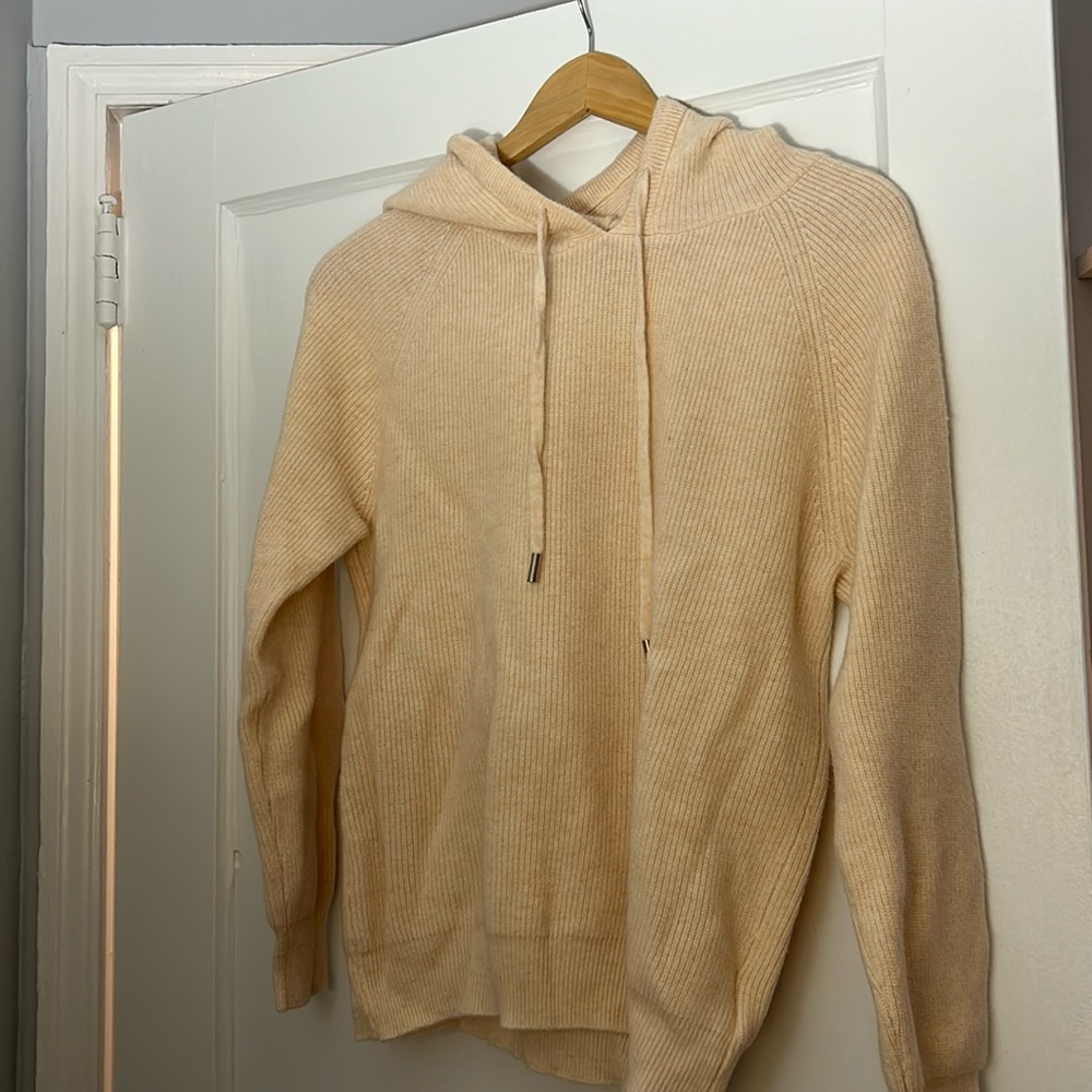 NWT Ivory wool hooded sweater, small